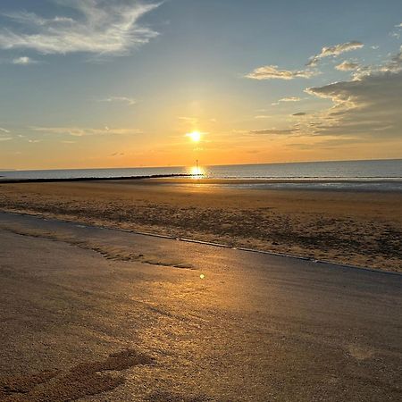 Beach Retreat With Hot Tub Sleeps 8 プレタティン エクステリア 写真